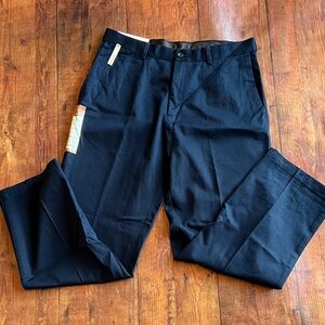 NWT HAGGER Men's Navy Pants 34w x 30l